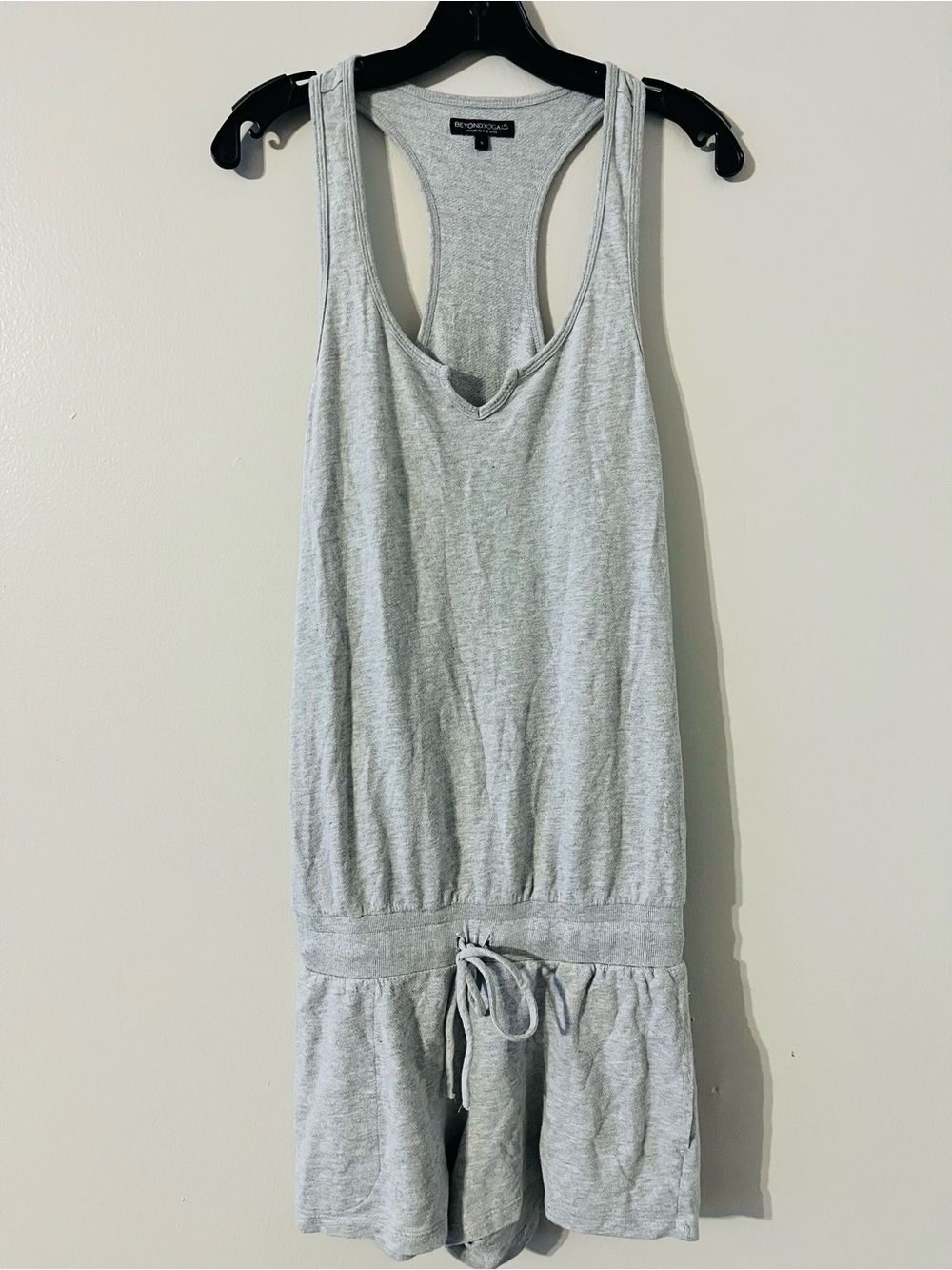 Beyond Yoga Gray Shorts Romper Sz S